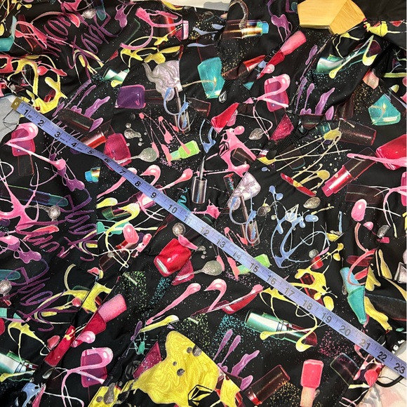 Volcom Women’s Ski/Snowboarding Jacket - Small - Picture 3 of 5